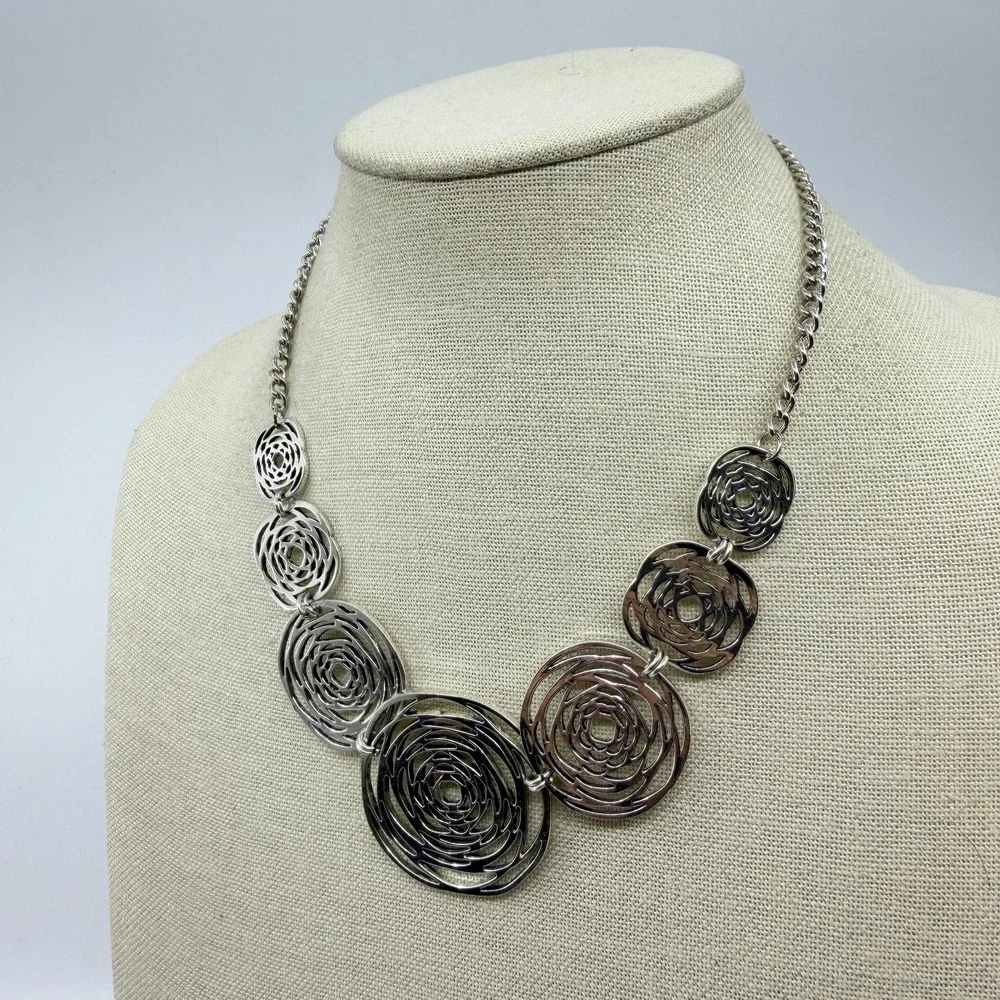 Necklace Silver Tone Spiral Rose Disc Statement Vintage Floral Boho Bib Chain